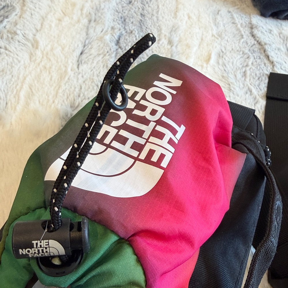 The North Face Waist Pac/Belt Bag - Picture 3 of 8